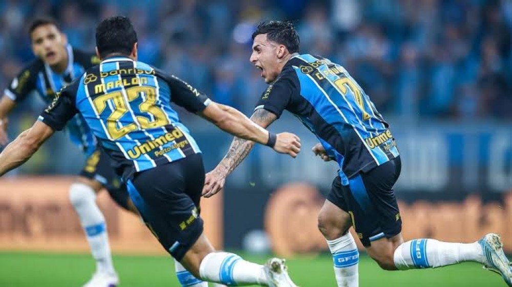 Grêmio estuda pagar prêmio milionário para evitar rebaixamento