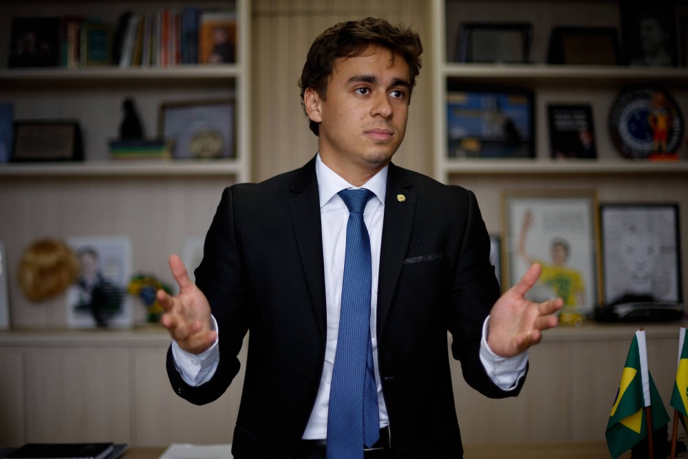 Nikolas Ferreira questiona resultado das eleições e diz que Lula não é seu presidente