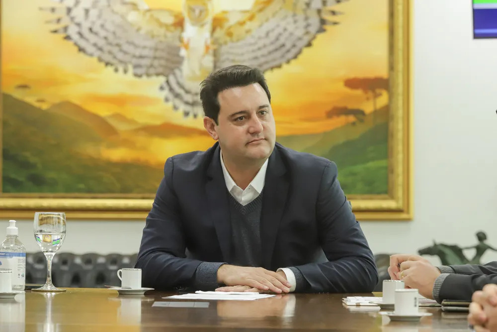 URGENTE - Ratinho Jr. joga a toalha