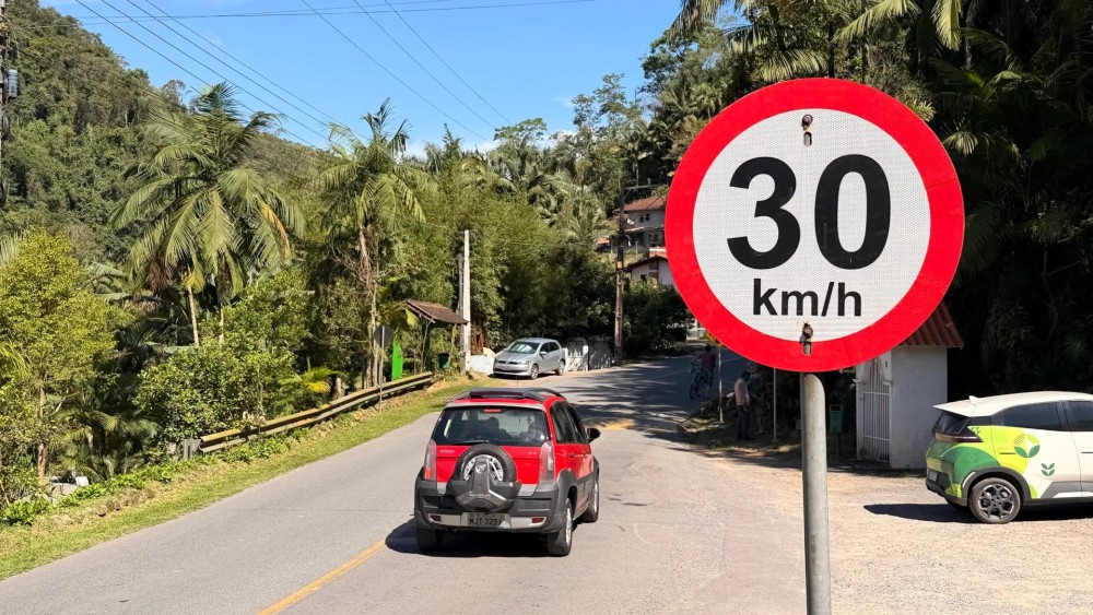 Jaraguá do Sul e Massaranduba vão reduzir para 30 km/h a velocidade em trecho que liga as duas cidades