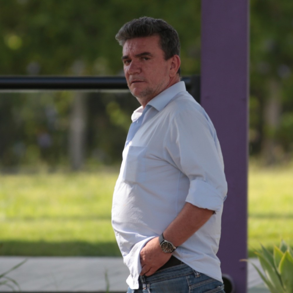 Petista, ex-presidente do Corinthians é expulso do clube e torcida vibra