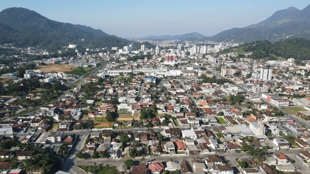 Educação disponibiliza documento que conta história de Jaraguá do Sul