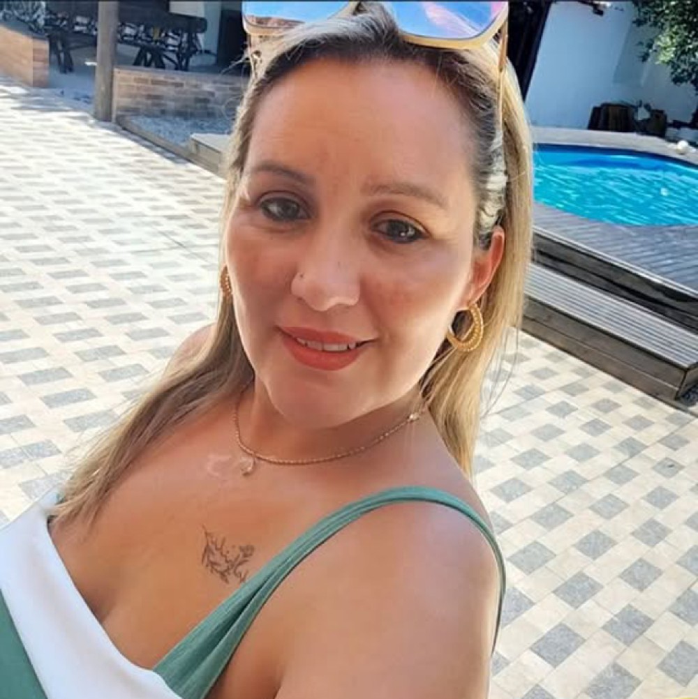 Familiares querem repostas após morte de mulher em procedimento médico