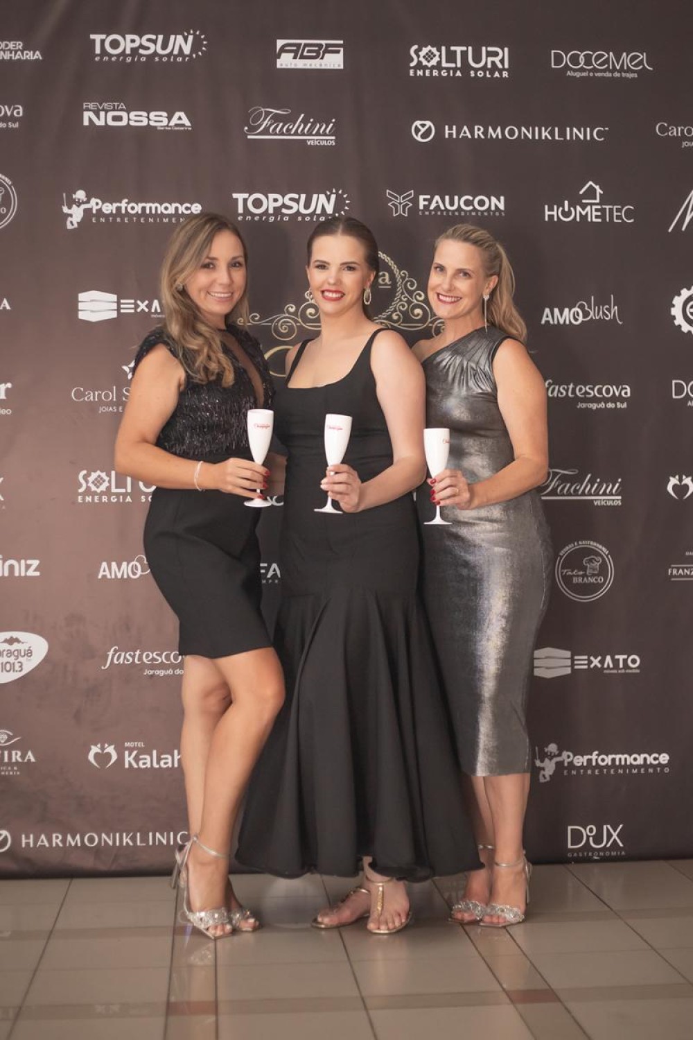 A coluna do Moa desta quinta-feir, 26 de março já está no ar.