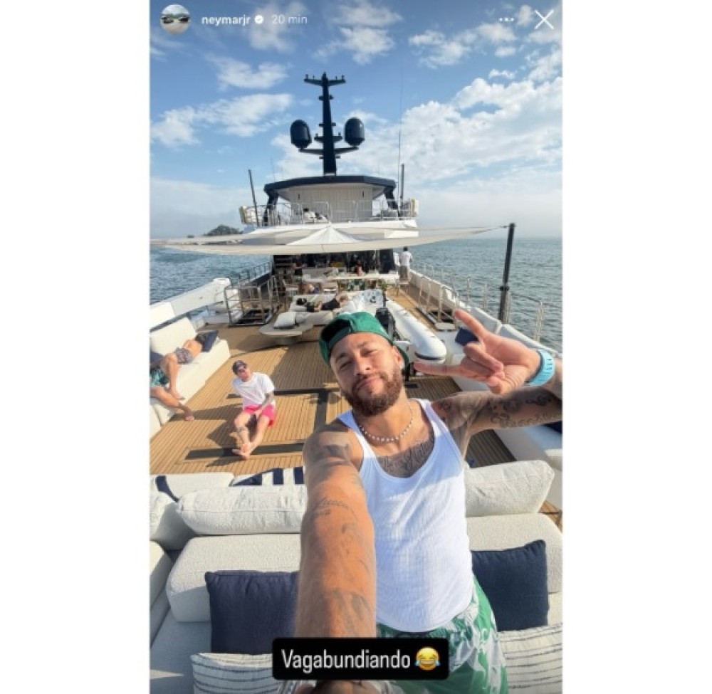 Chamado de vagabundo pelo presidente do Remo, Neymar ironiza nas redes