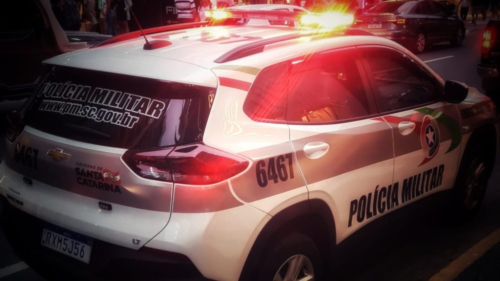 Homem é preso por receptação após ser encontrado com carro furtado em Jaraguá do Sul