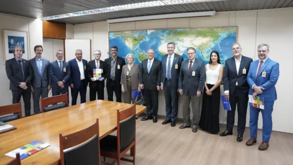 Indústria têxtil de SC alerta governo para risco de prejuízo bilionário