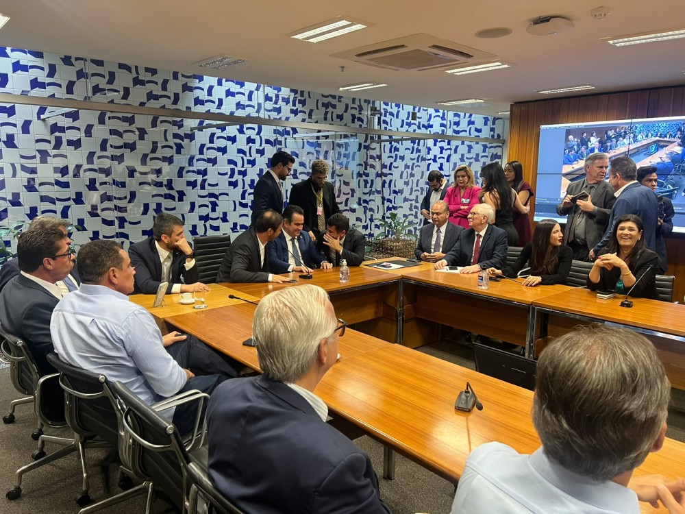 AGORA: Federação União-Progressista anuncia apoio a Flávio Bolsonaro