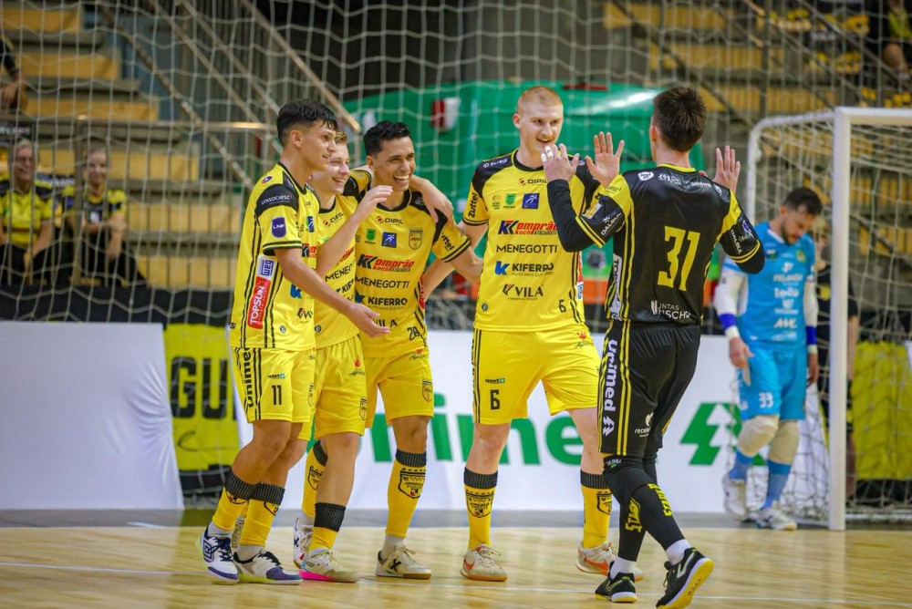 Jaraguá goleia Fazenda no último amistoso da pré-temporada