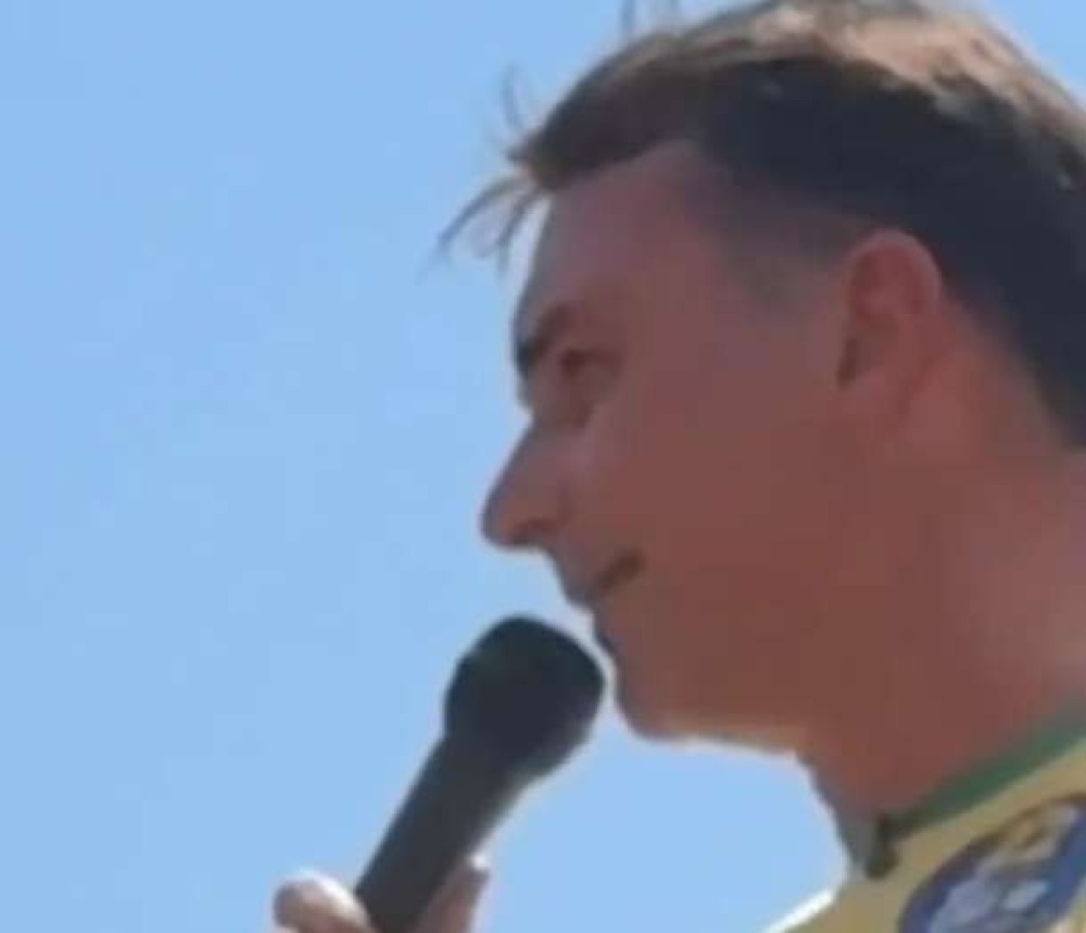 Flávio Bolsonaro chega a 76,8% na Polymarket