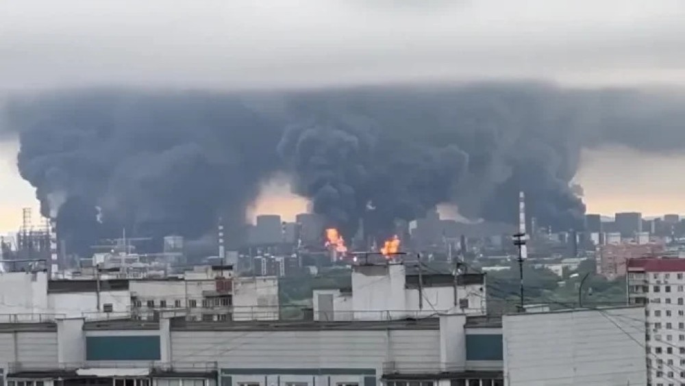 VÍDEO: Ucrânia ataca refinaria de Moscou pela segunda vez em três dias
