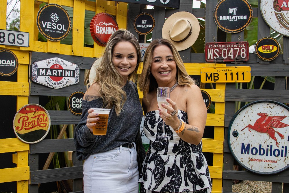 Confira as fotos: Festival Meu Boteco reuniu Dazaranha, Seu Celso e Os Extintos em Jaraguá do Sul