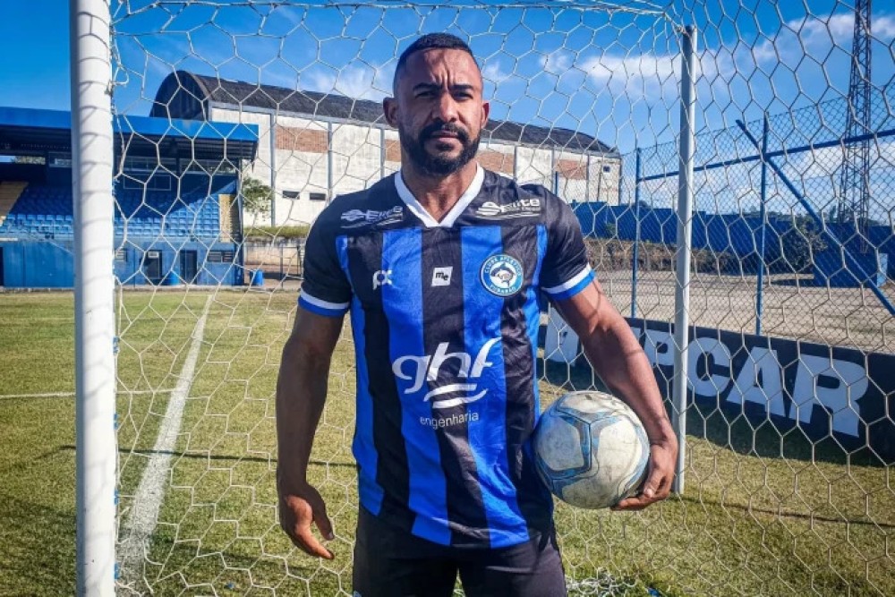 Ex-jogador de futebol catarinense é morto a tiros