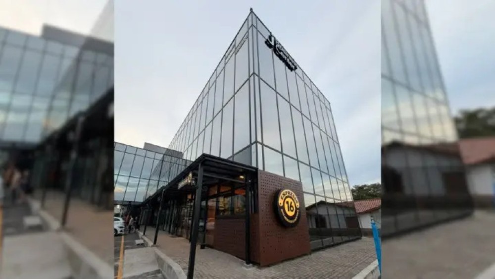 Cafeteria temática inspirada em Harry Potter vira atração em SC