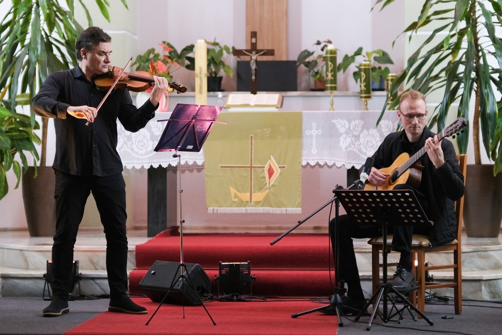 Massaranduba recebe concerto do Projeto Diálogos com o Duo Girardello & Pofahl nesta sexta-feira (10)