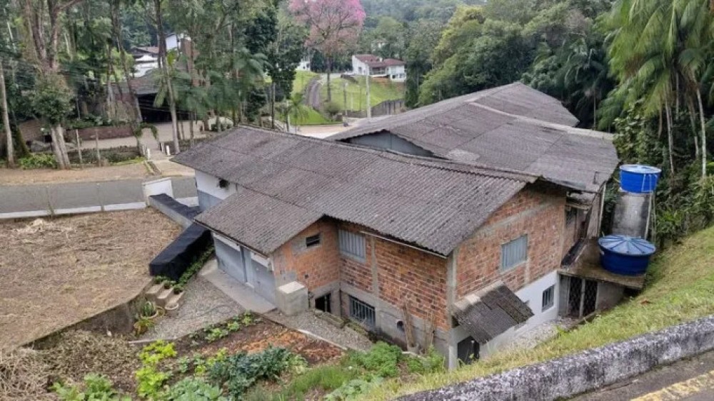 Igreja é arrombada e tem equipamentos furtados em Jaraguá do Sul
