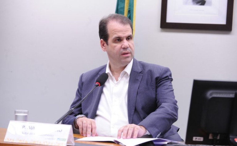Restaurantes poderão ser obrigados a fornecer cardápio físico aos clientes