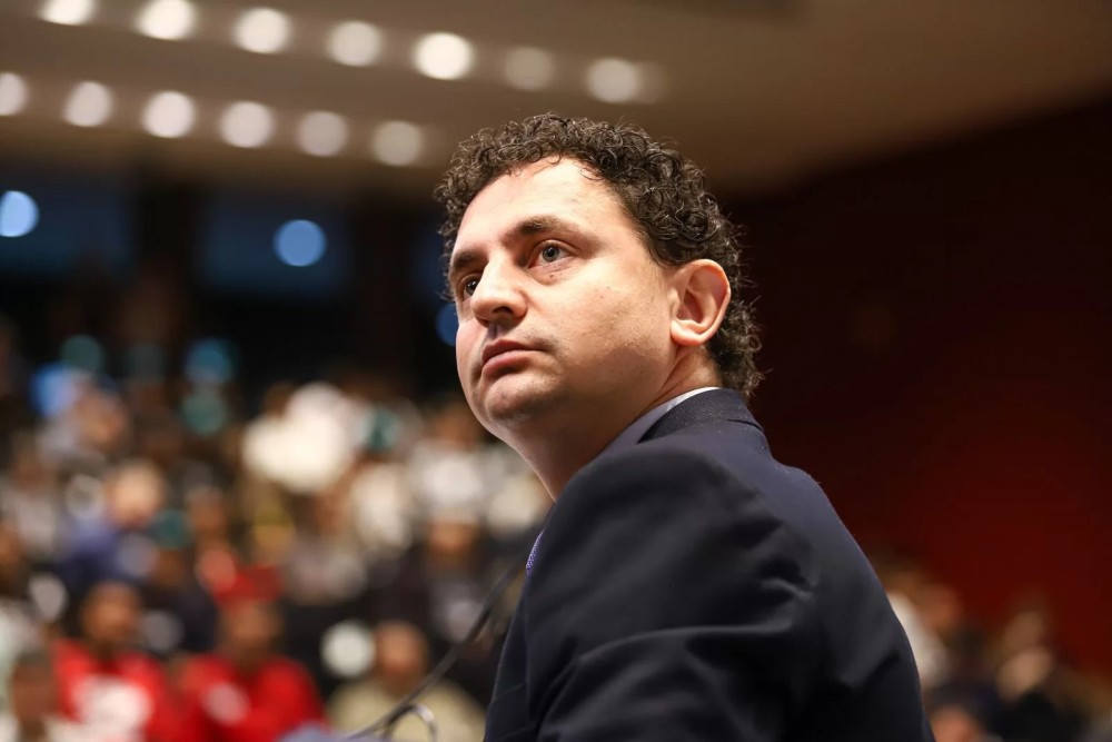 Pezenti e o óbvio ululante da política brasileira