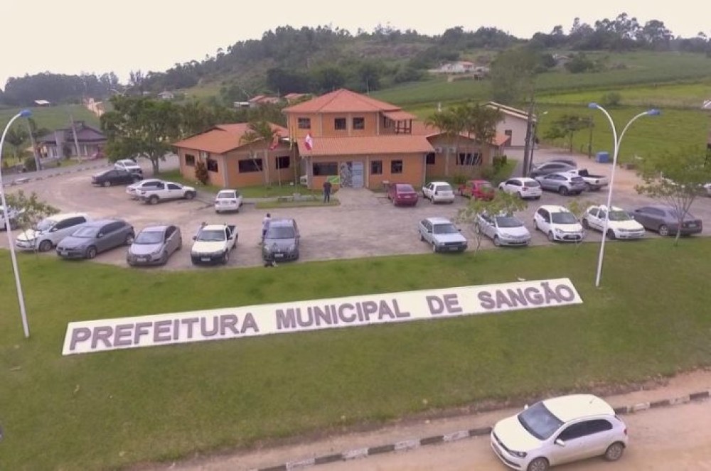 Fraude em concurso público: MPSC pede condenação de ex-prefeito 