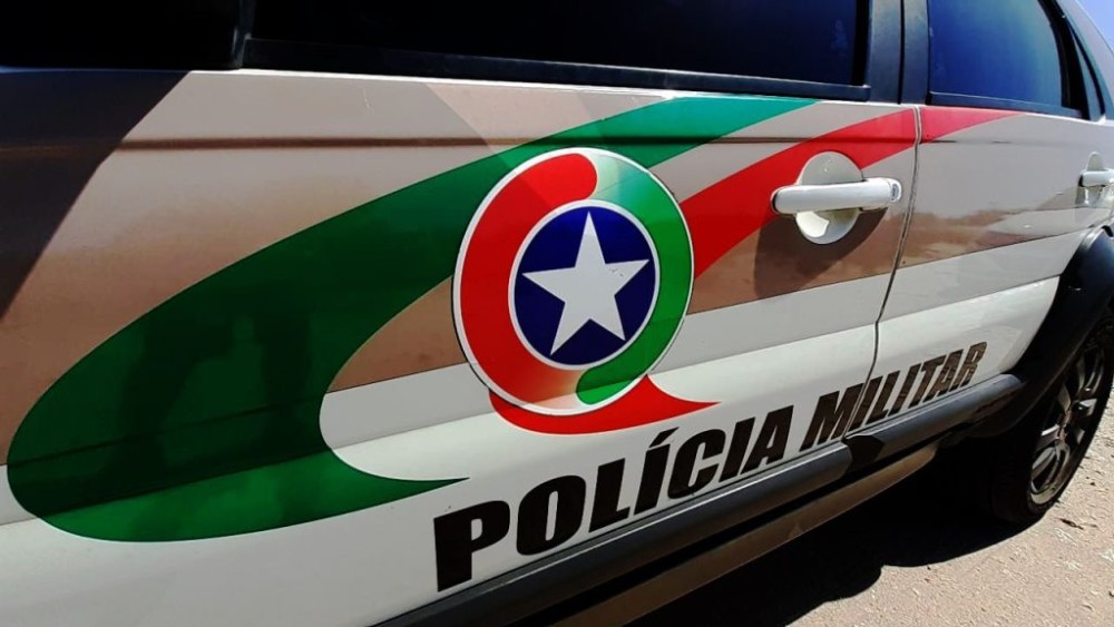 Homem procurado para cumprir pena de 28 anos por estupro de vulnerável é preso escondido em condomínio