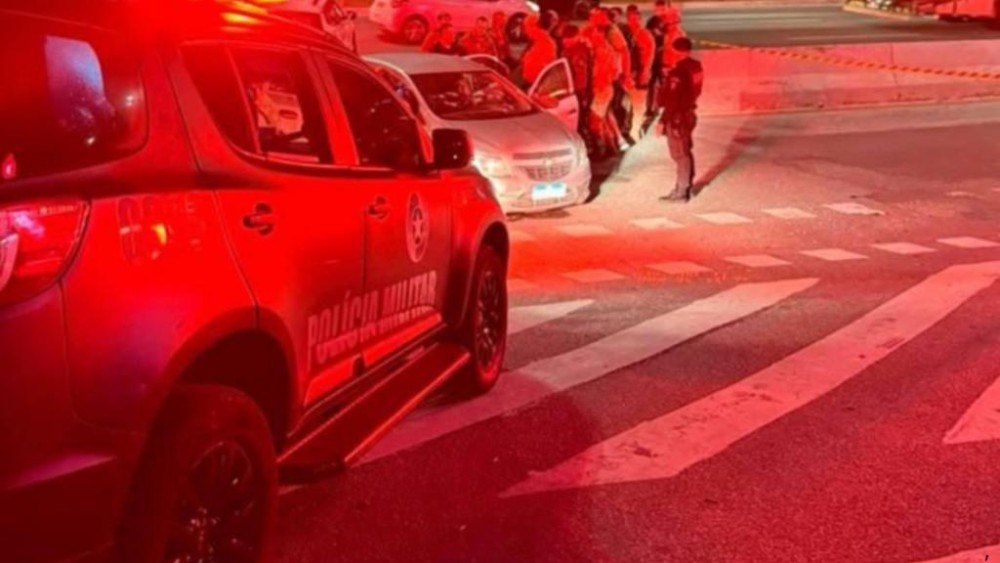 Confronto em Florianópolis deixa policial ferido e três suspeitos mortos