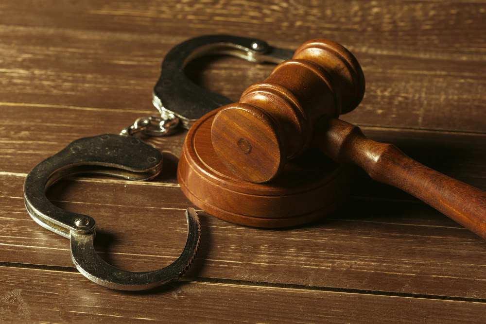 Atitudes do dia a dia que parecem inofensivas, mas podem virar caso de polícia