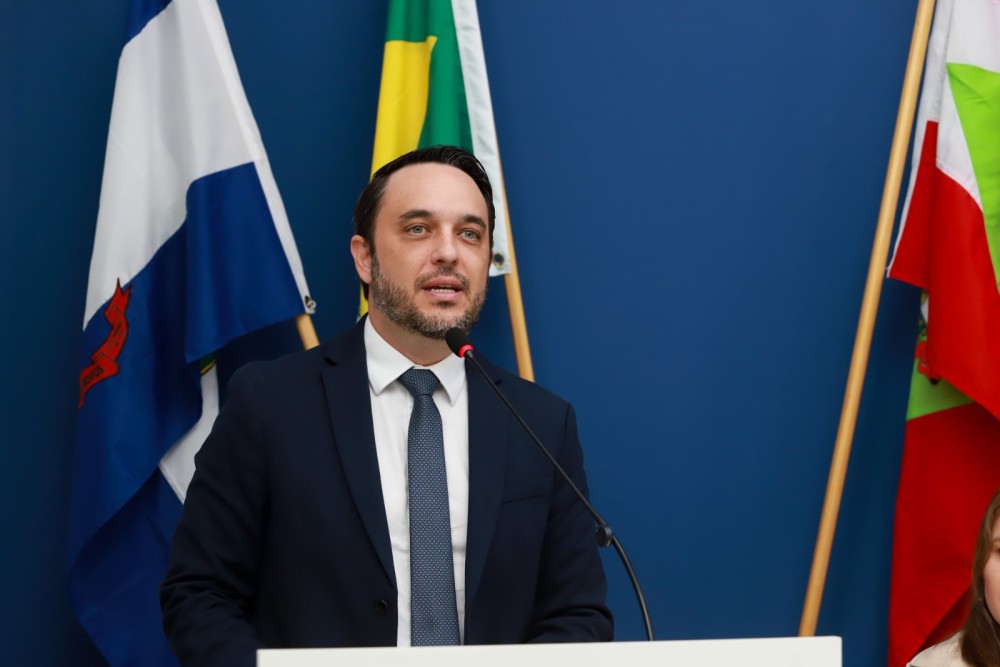 OAB/SC vai a Brasília levar posicionamento da advocacia catarinense sobre crise no STF