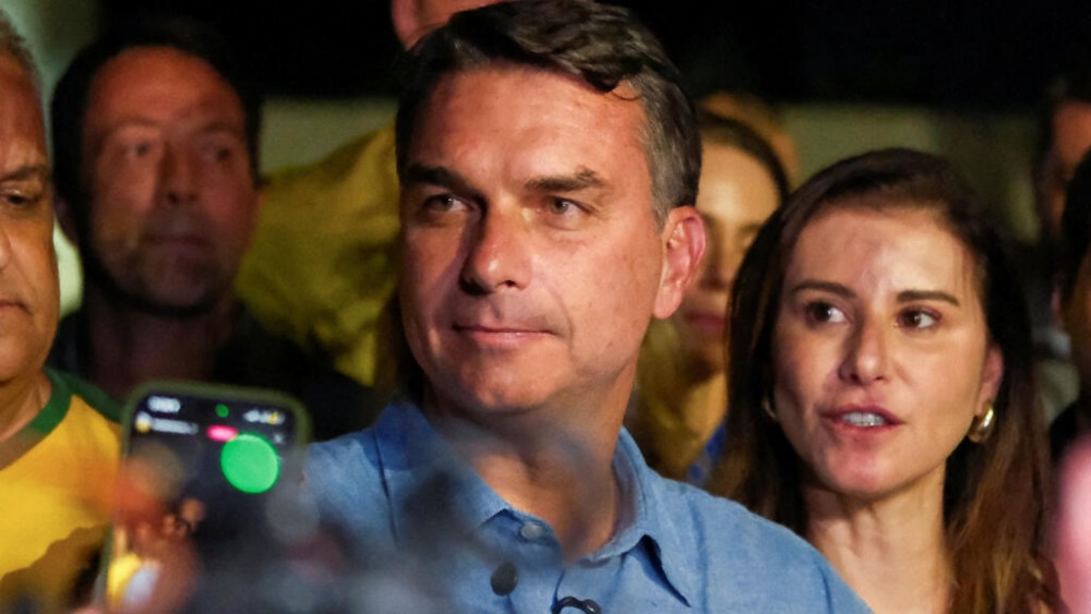 Flávio Bolsonaro passa dos 70% dos votos em Jaraguá do Sul