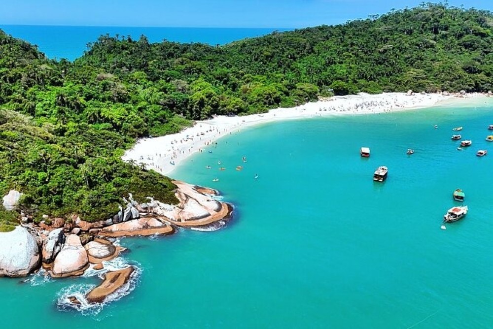 As 5 praias mais bonitas de Santa Catarina: cenários que parecem pinturas naturais