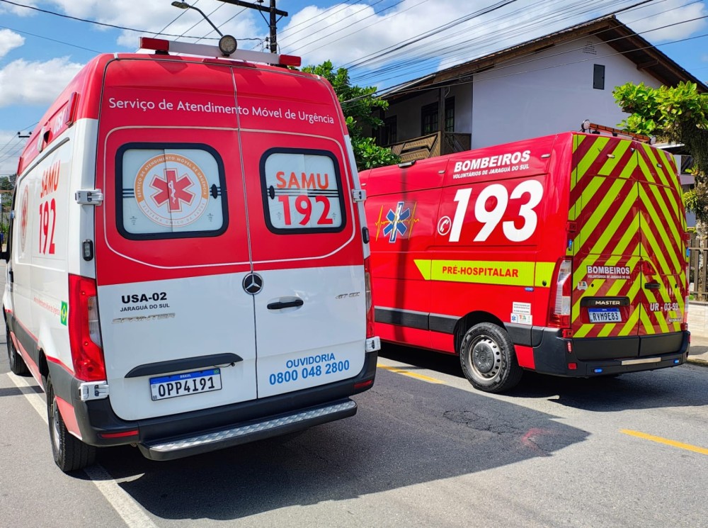 Morre criança socorrida em estado grave após se afogar em piscina em Jaraguá do Sul