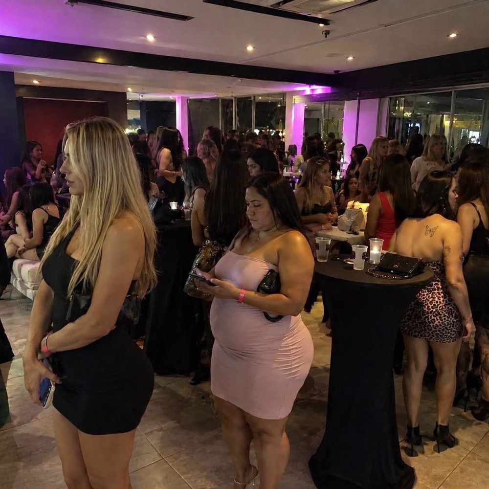 FOI UM FIASCO? Festa com temática “sugar” gera frustração entre participantes em Balneário Camboriú