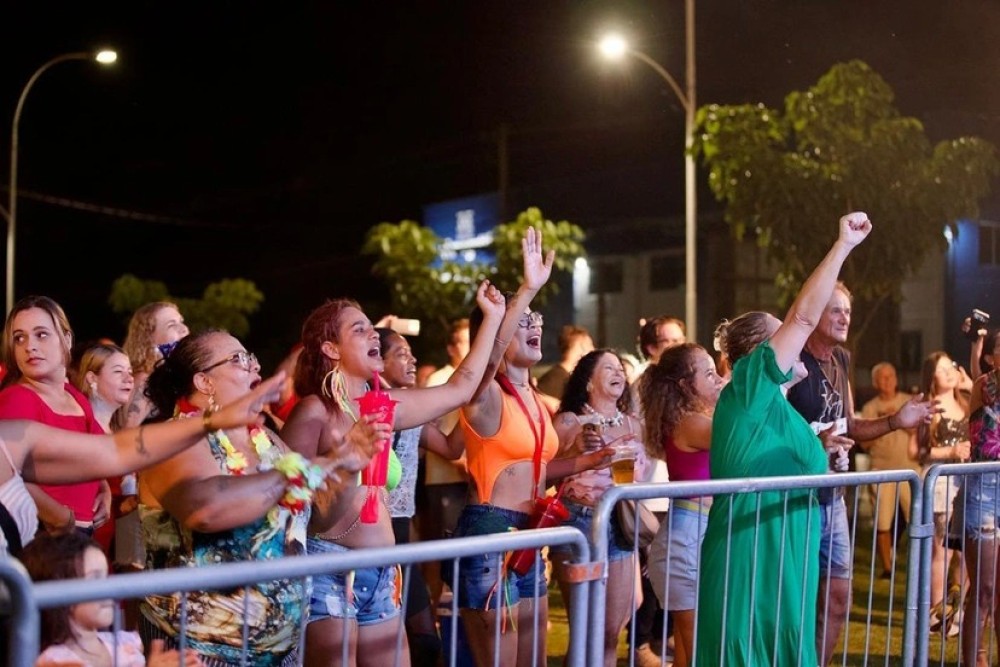 Cinco mil foliões celebraram o Grito de Carnaval no Parque Via Verde