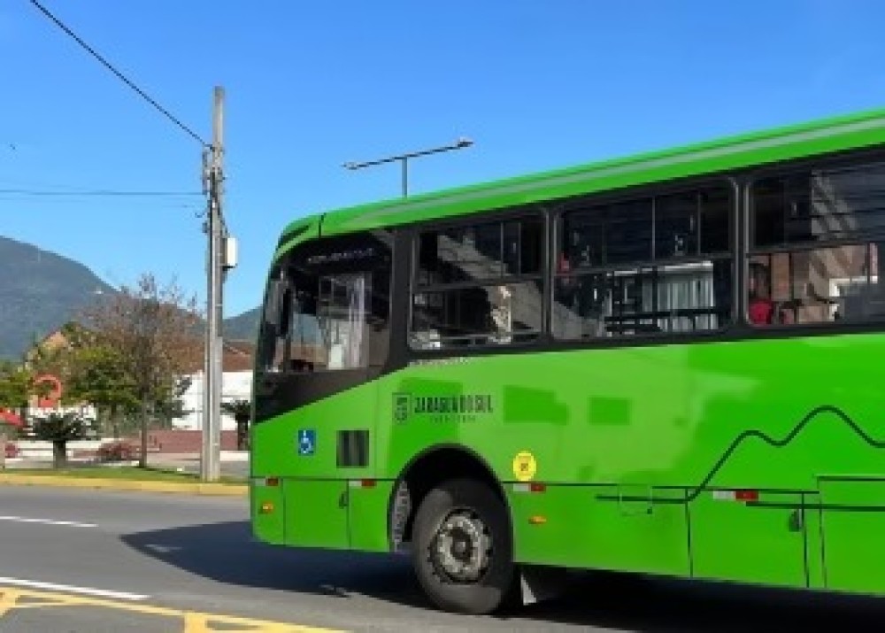 Aumento de ônibus no horário de pico para linha do SENAI é solicitado