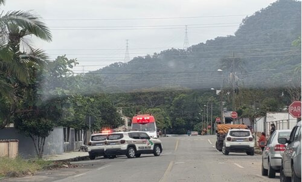 PM contém homem com facão no João Pessoa em Jaraguá do Sul
