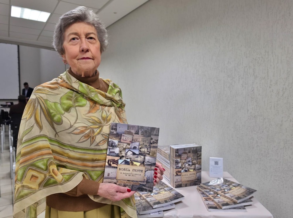 Célia Gascho Cassuli lança livro que resgata a história e a força da comunidade de Jaraguá do Sul