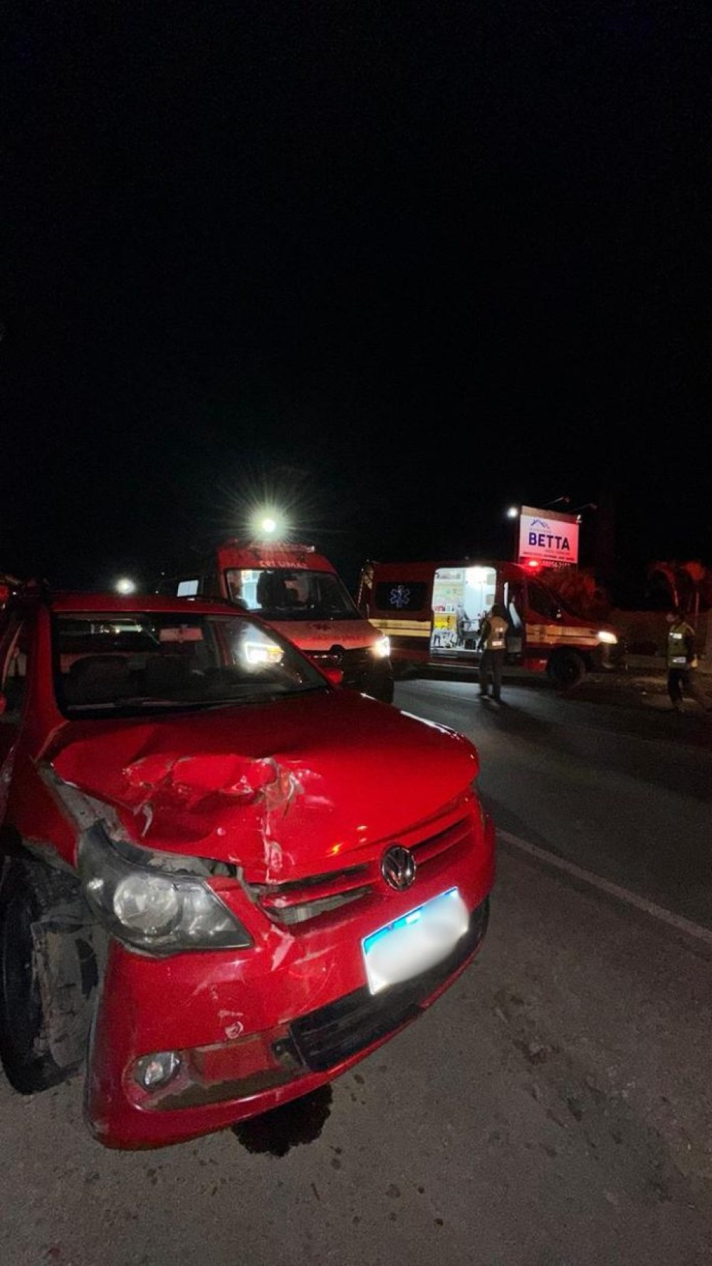 Colisão entre dois carros deixa um ferido na SC-390