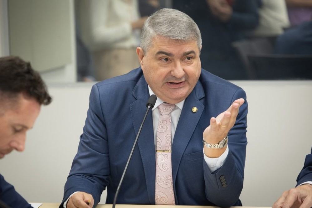 Lunelli critica condução da economia e alerta para desaceleração