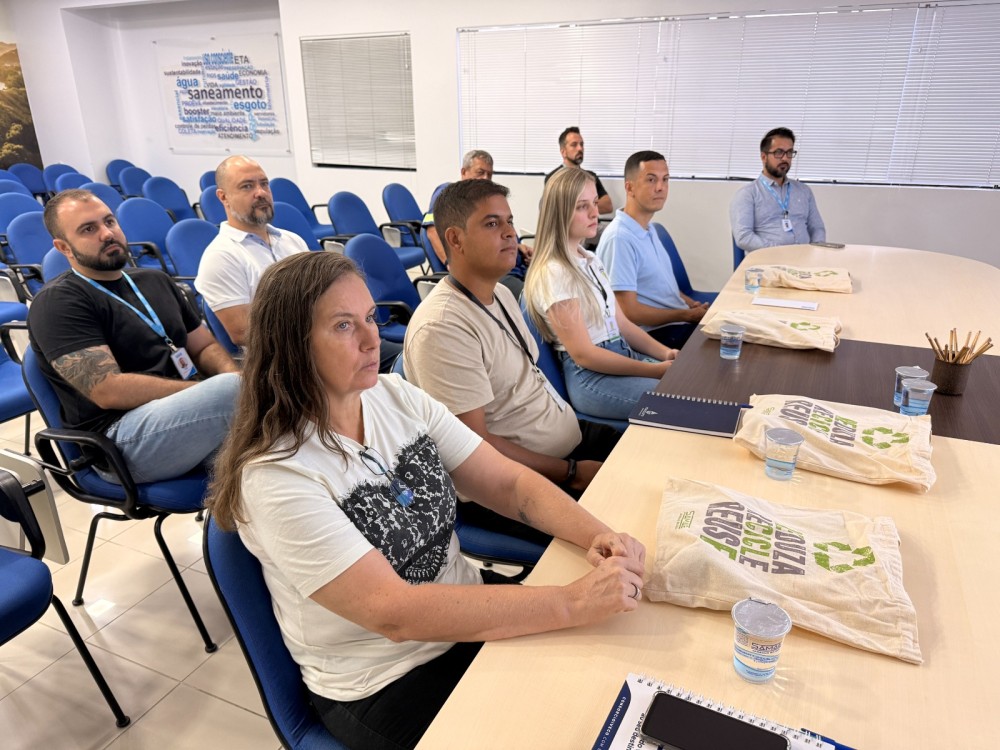 Samae recebe servidores da companhia Águas de Schroeder