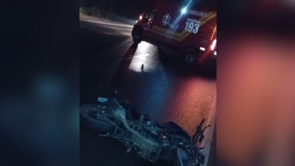 Caminhoneiro foge após acidente que matou mulher na BR-282