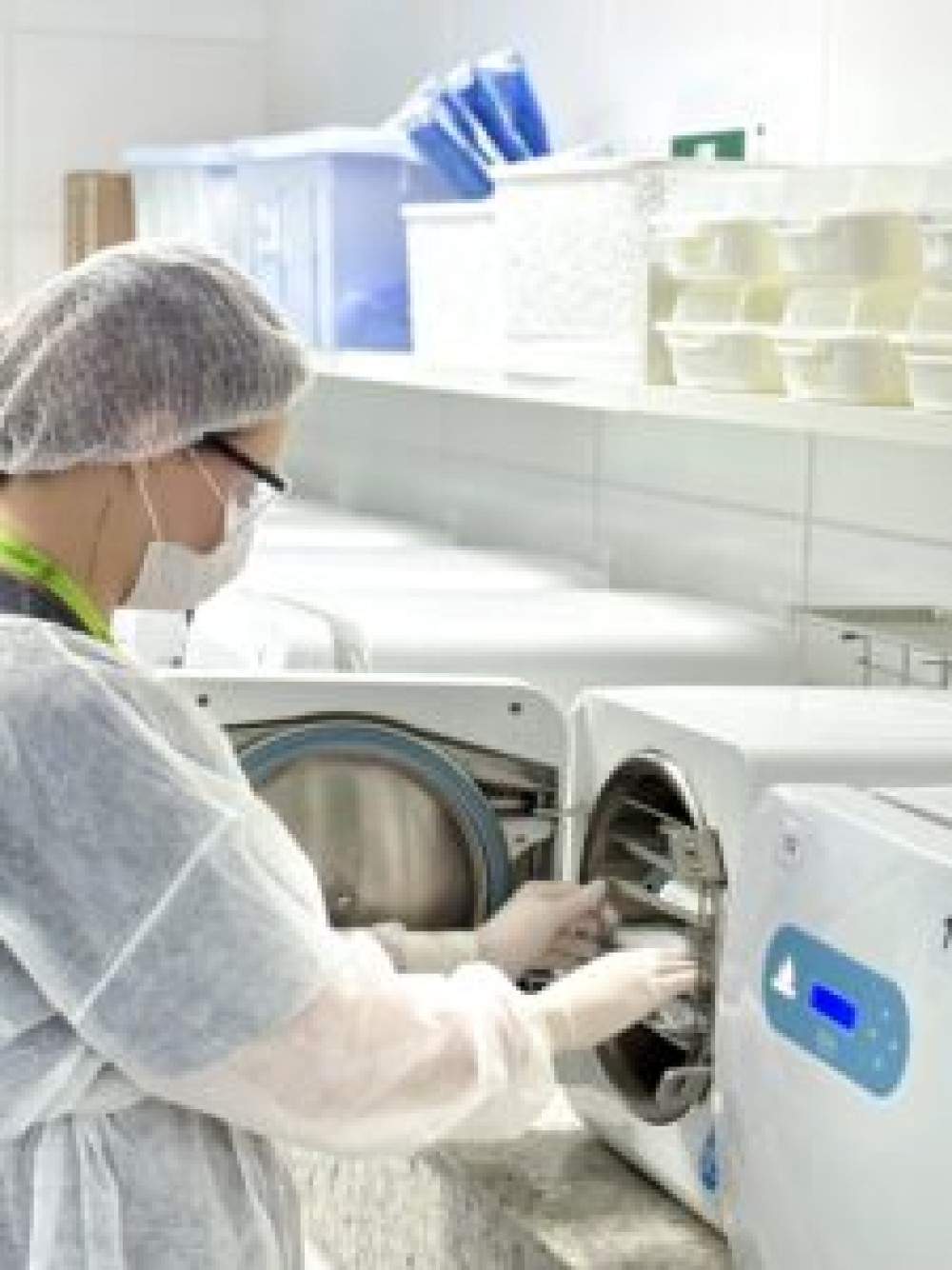 Auxiliares de saúde bucal participam de capacitação em biossegurança