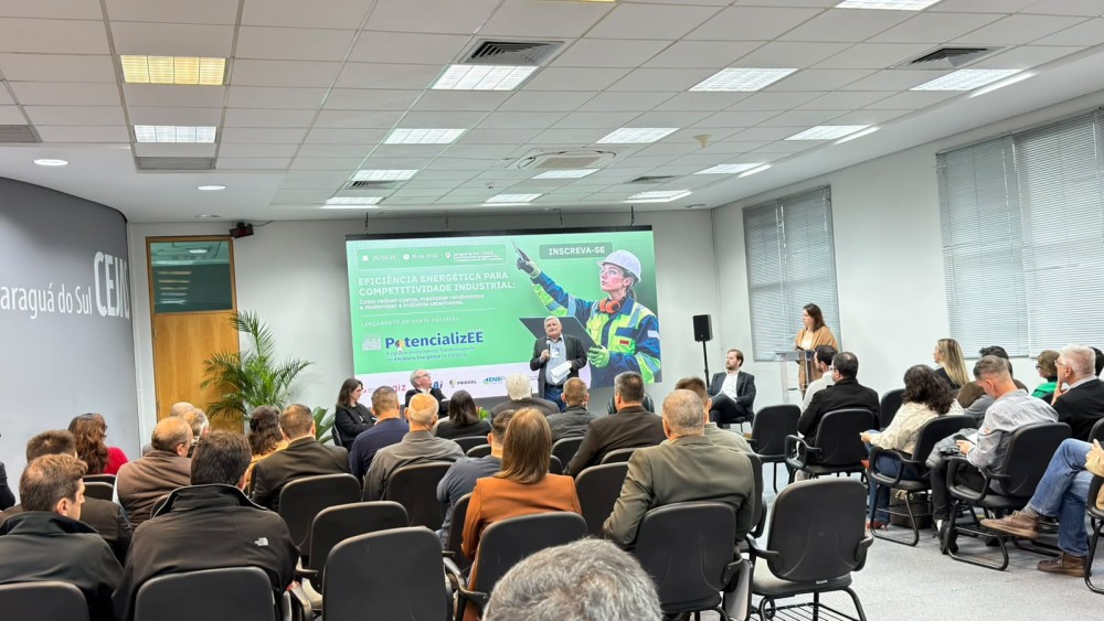 FIESC apresenta programa de eficiência energética para indústrias em Jaraguá do Sul