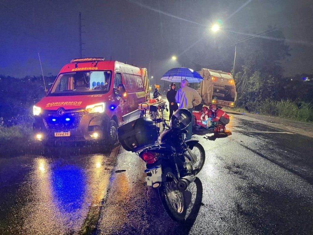 Colisão entre motocicletas deixa dois feridos na BR-280, em Jaraguá do Sul