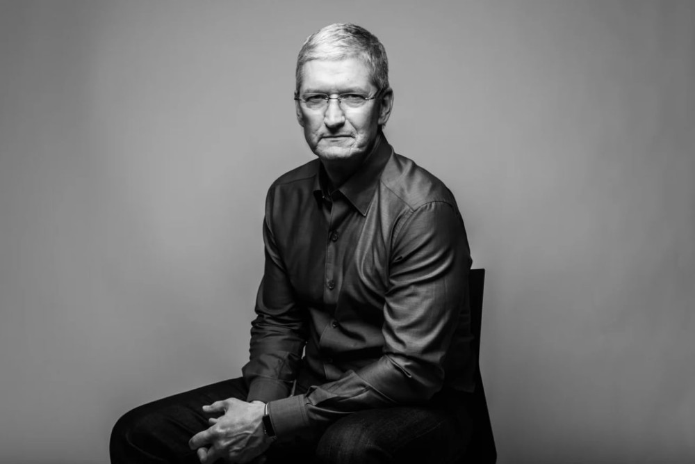 Tim Cook deixará cargo de CEO da Apple