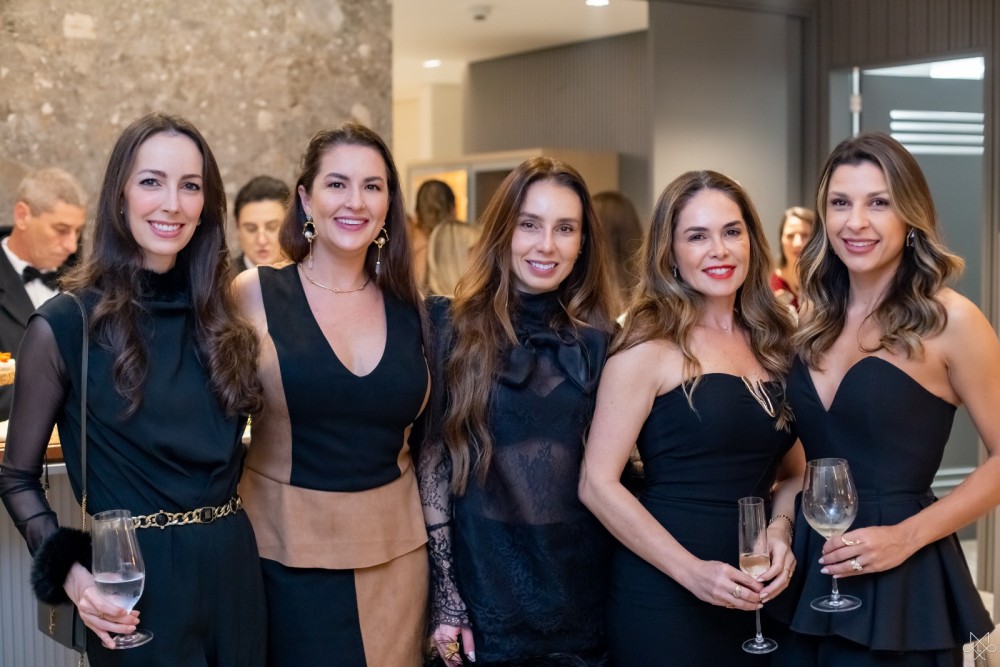COLUNA DO MOA DESTE SÁBADO - Uma seleção de mulheres bonitas