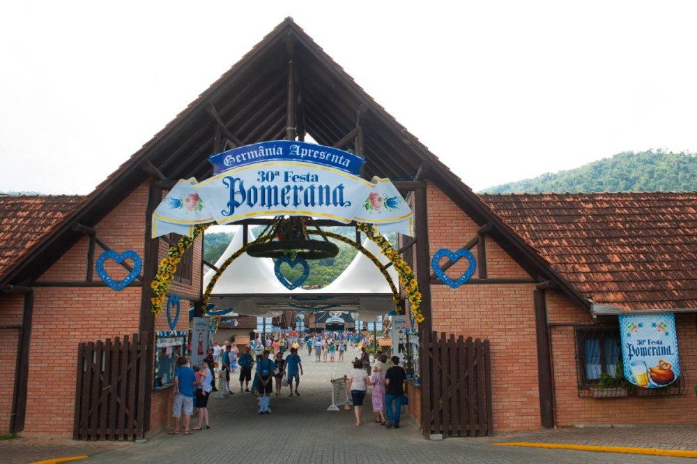 MP investiga possível ‘conluio’ em licitações de festa de cidade alemã de SC