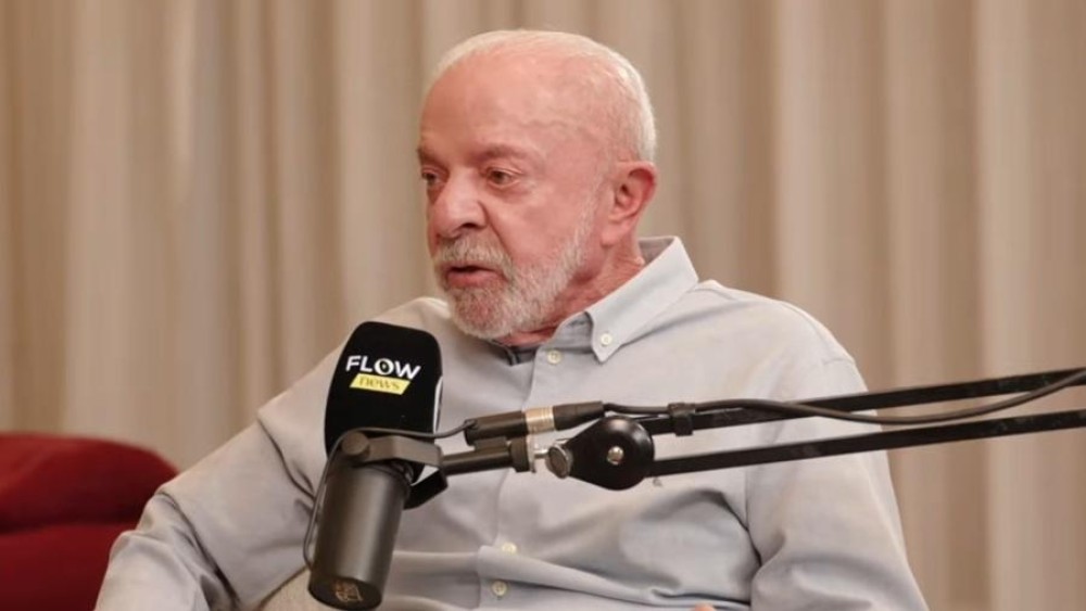 Lula esnoba debate da Globo para dar entrevista no Flow Podcast