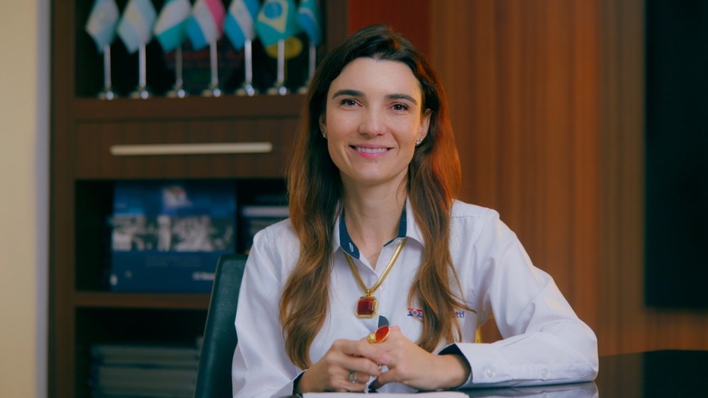 Força feminina na indústria: a liderança que coloca pessoas no centro do negócio