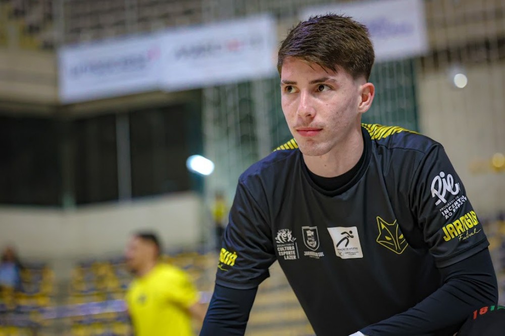 Da base ao profissional: Valenga constrói trajetória no Jaraguá Futsal desde criança