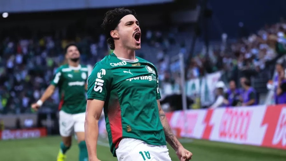 Palmeiras mostra sua força no Couto Pereira, casa do Coritiba.