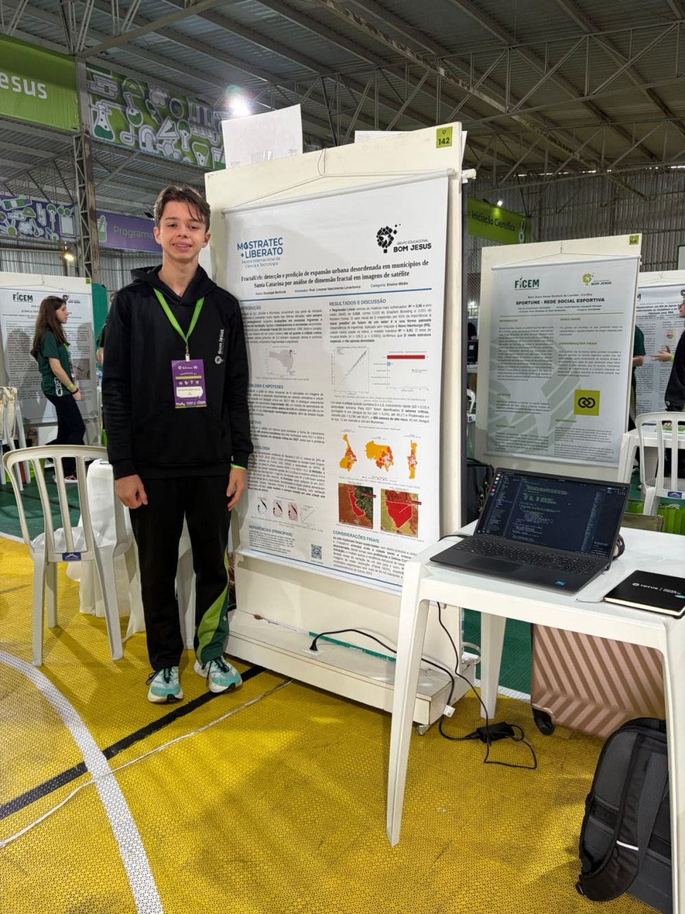 Estudante de Jaraguá do Sul apresenta projeto vencedor em feira científica no Paraná